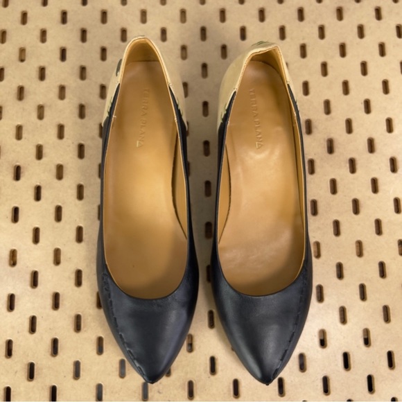 Terra Plana Women’s Leather Babydoll Stitched Stacked Heel Tan/ Black 40 US 9.5 - Picture 7 of 11